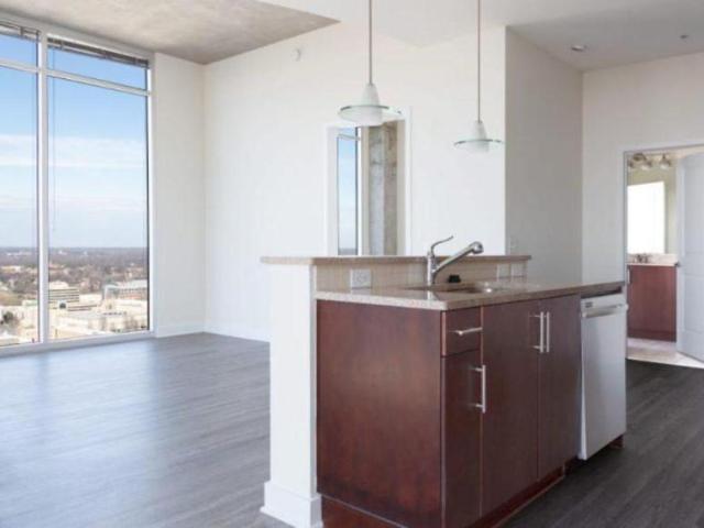 1 bedroom, Charlotte NC 28202 105895436