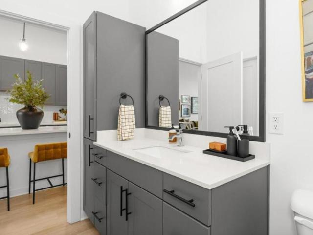1 bedroom, Charlotte NC 28203 103716970