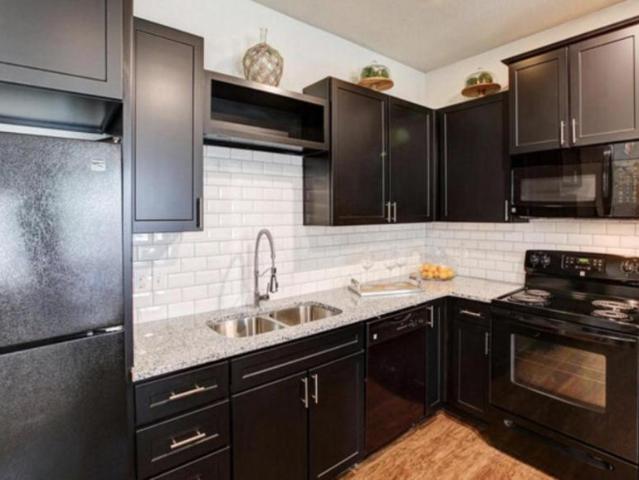 1 bedroom, Charlotte NC 28216 106058050