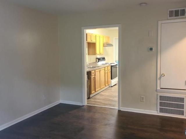 1 bedroom, Charlotte NC 28213 105920361