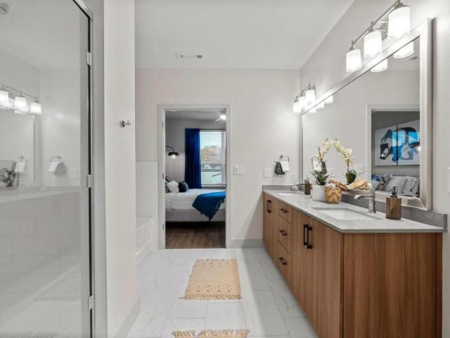 1 bedroom, Chelsea MA 02150 LS98307195
