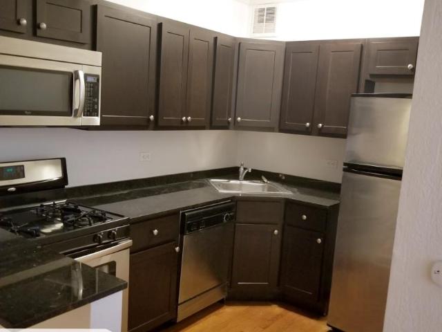 1 bedroom, Chicago IL 60640 104847707
