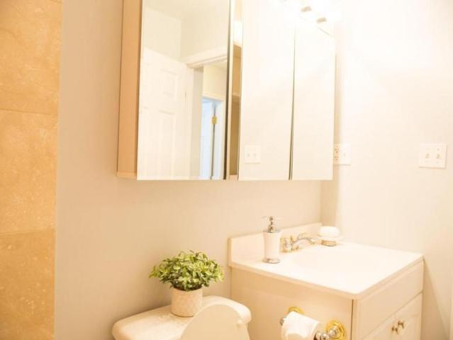 1 bedroom, Chicago IL 60640 LS105666815