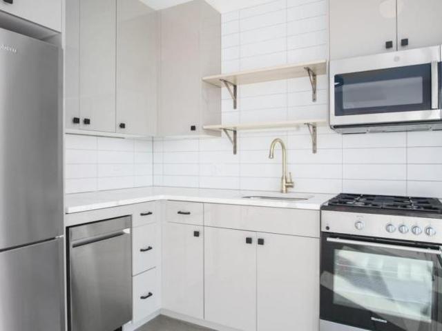 1 bedroom, Chicago IL 60640 LS105668145