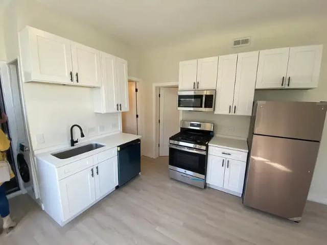 1 bedroom, Chicago IL 60642 92686892