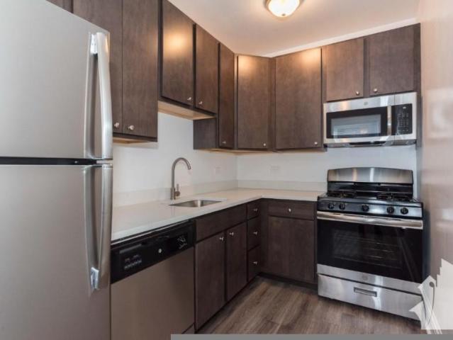 1 bedroom, Chicago IL 60647 99842200
