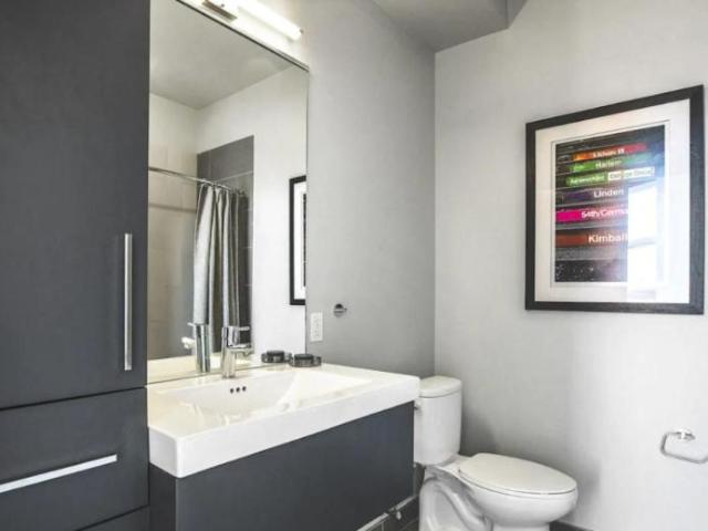 1 bedroom, Chicago IL 60647 105667652