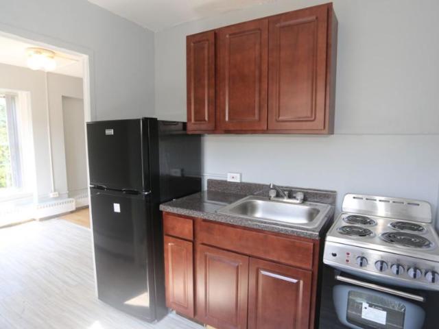 1 bedroom, Chicago IL 60645 105647778