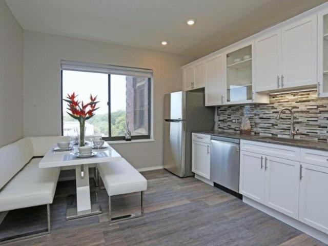 1 bedroom, Chicago IL 60649 LS105539375