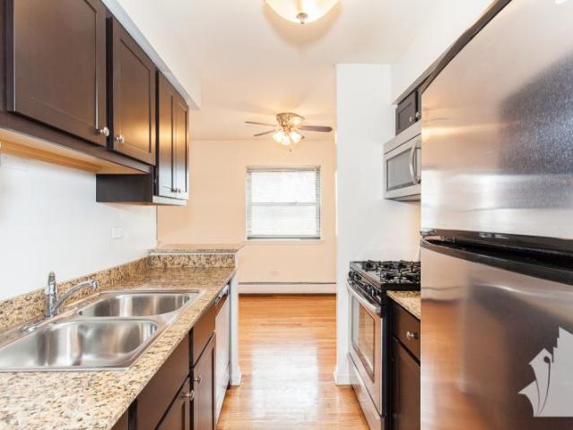 1 bedroom, Chicago IL 60657 94794721