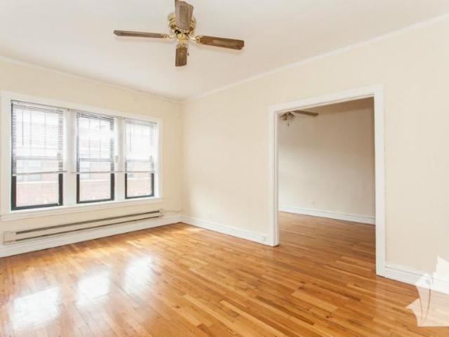1 bedroom, Chicago IL 60657 103393405