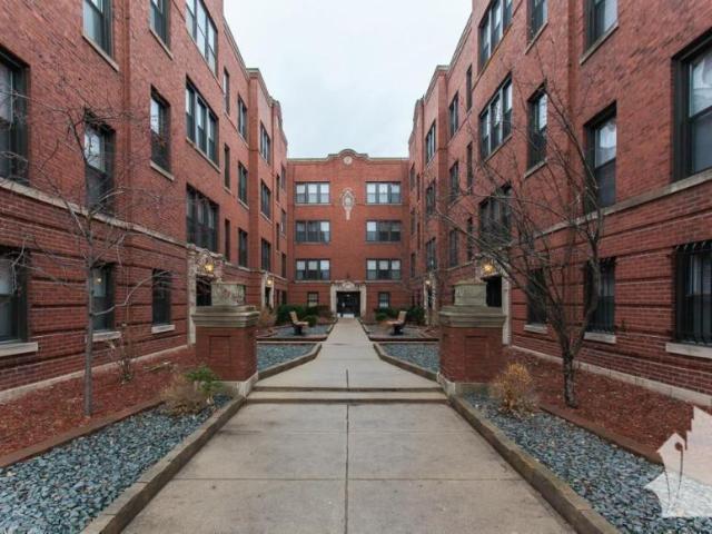 1 bedroom, Chicago IL 60657 105704511