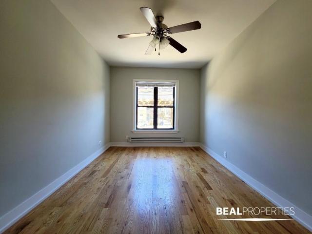 1 bedroom, CHICAGO IL 60657 105229008