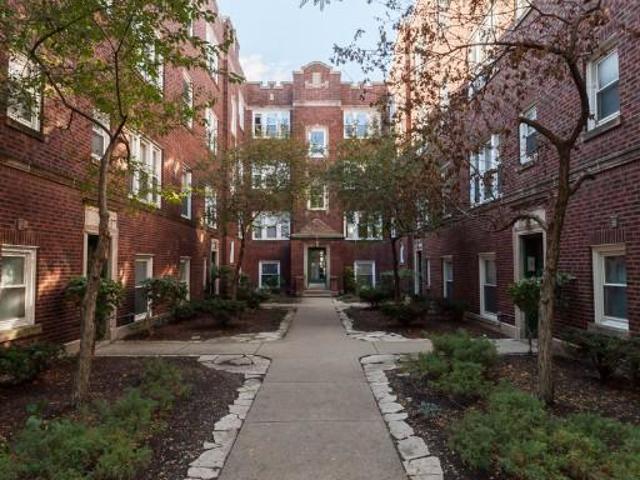 1 bedroom, Chicago IL 60657 105395188
