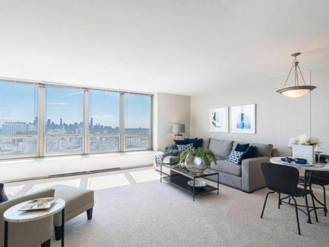 1 bedroom, Chicago IL 60657 LS105538070