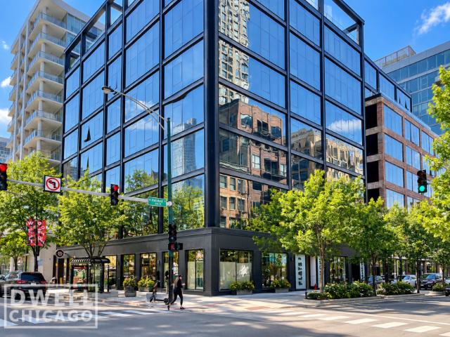 1 bedroom, Chicago IL 60654 105677531