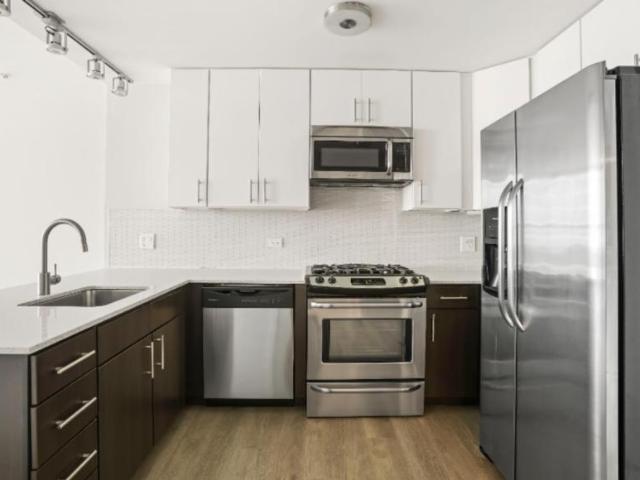 1 bedroom, Chicago IL 60661 105844139