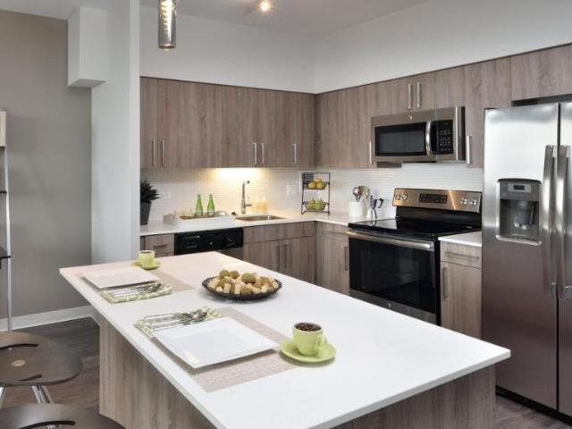 1 bedroom, Chicago IL 60607 102492142