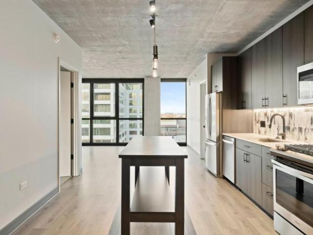 1 bedroom, Chicago IL 60607 105969977