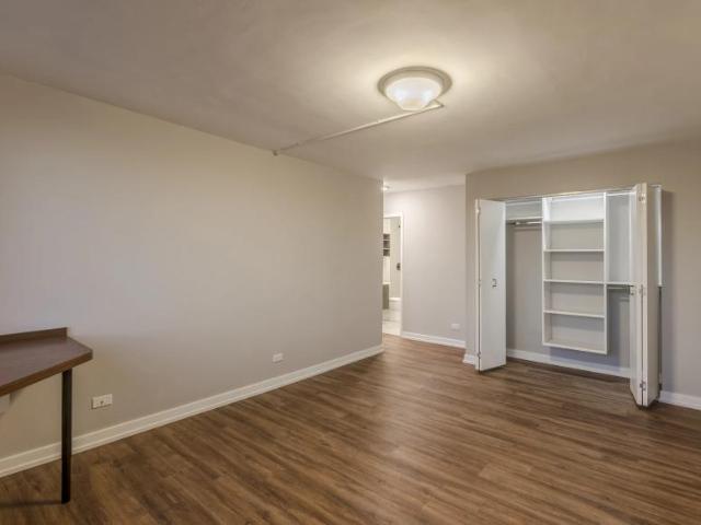 1 bedroom, Chicago IL 60605 105747804