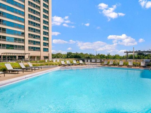 1 bedroom, Chicago IL 60605 105844368
