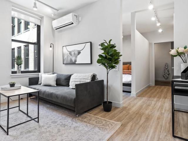 1 bedroom, Chicago IL 60606 104147181