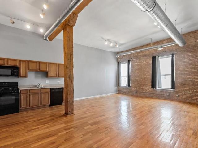 1 bedroom, Chicago IL 60608 105608470