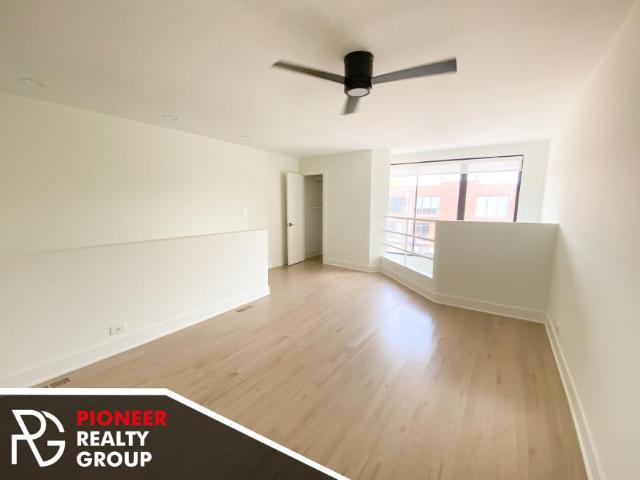 1 bedroom, Chicago IL 60613 104989553