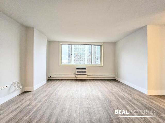 1 bedroom, CHICAGO IL 60610 104892912