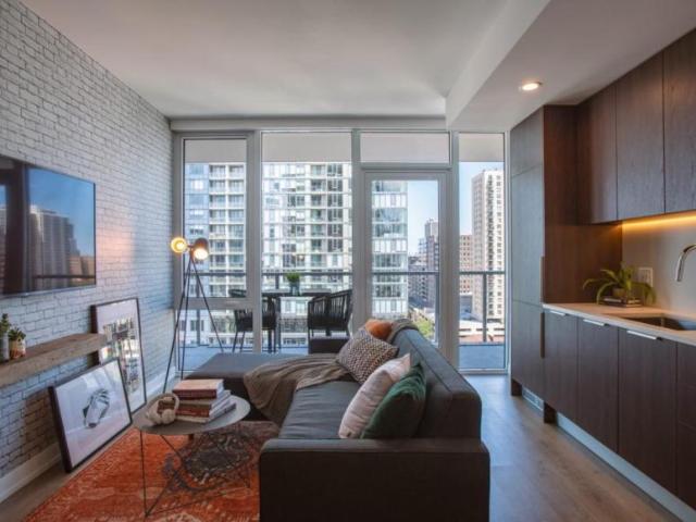 1 bedroom, Chicago IL 60610 105846002