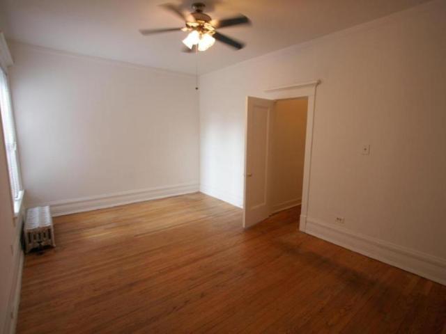 1 bedroom, Chicago IL 60615 LS105563415