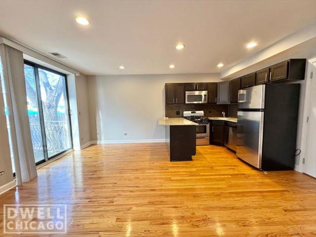 1 bedroom, Chicago IL 60625 104881394