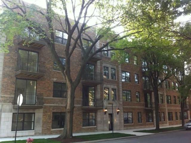 1 bedroom, Chicago IL 60625 104939519