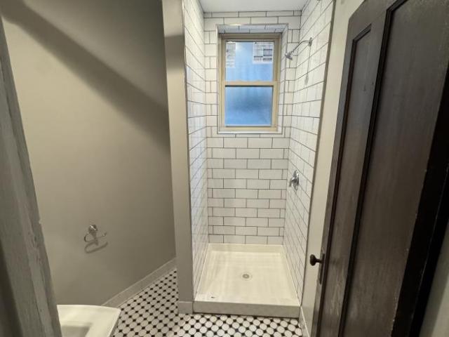 1 bedroom, Chicago IL 60625 105747773