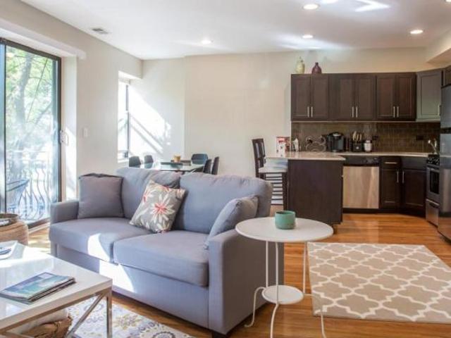 1 bedroom, Chicago IL 60625 105178024