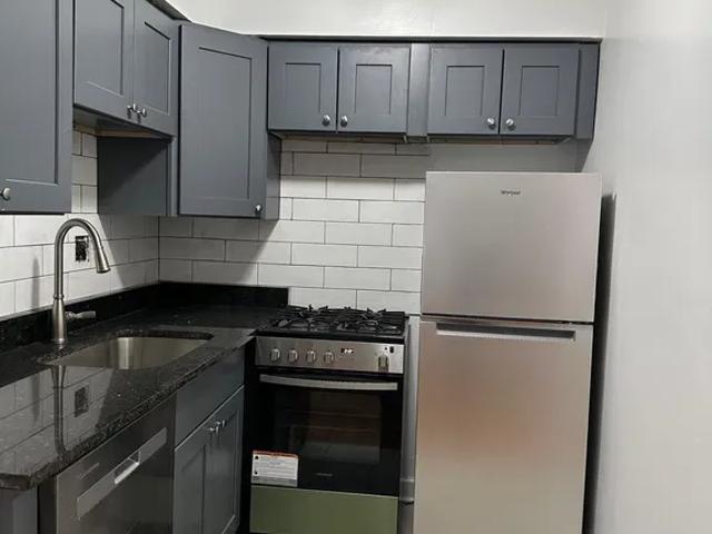 1 bedroom, Chicago IL 60626 105827132