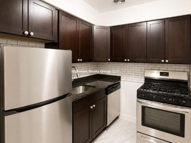 1 bedroom, Chicago IL 60626 105238776
