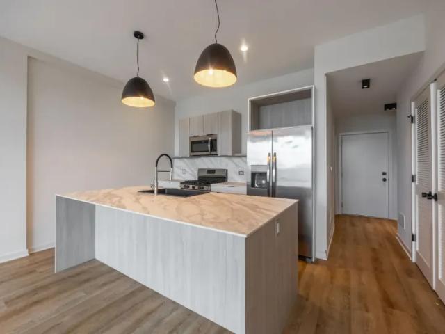 1 bedroom, Chicago IL 60634 105827111