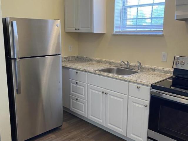 1 bedroom, Cincinnati OH 45231 104664080
