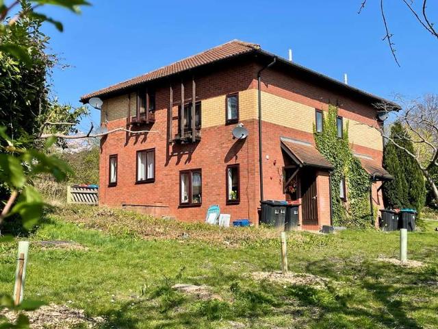 1 Bedroom Cluster House