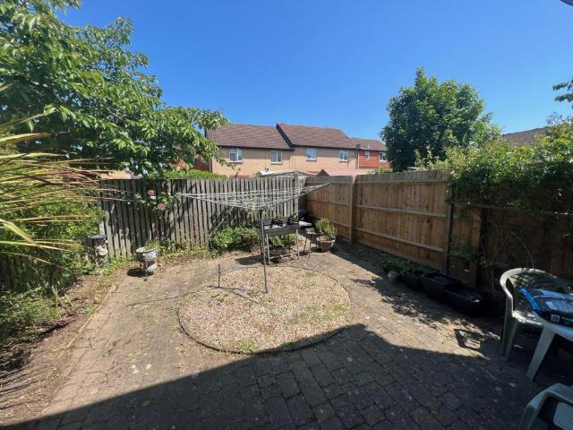 1 bedroom cluster house to rent