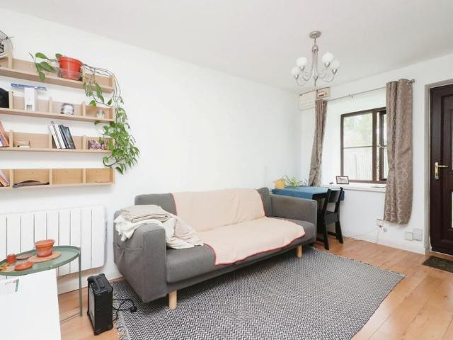 1 bedroom cluster house to rent