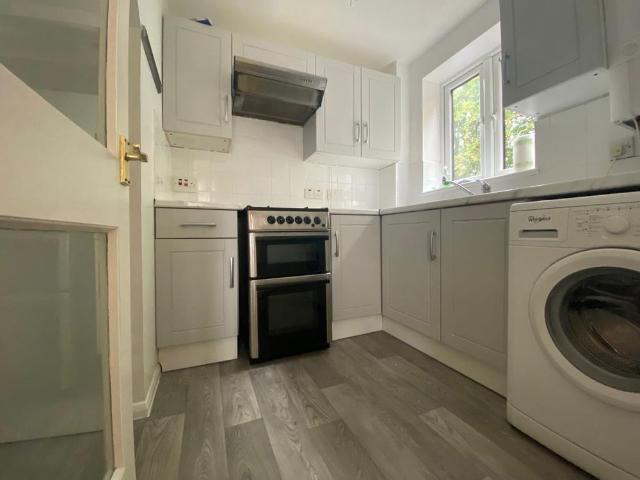 1 bedroom cluster house to rent