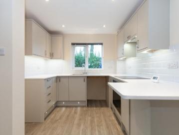 1 bedroom cluster house to rent