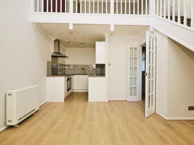 1 bedroom cluster house to rent