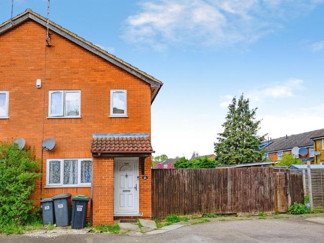 1 bedroom cluster house for sale