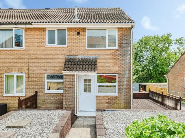 1 bedroom cluster house for sale