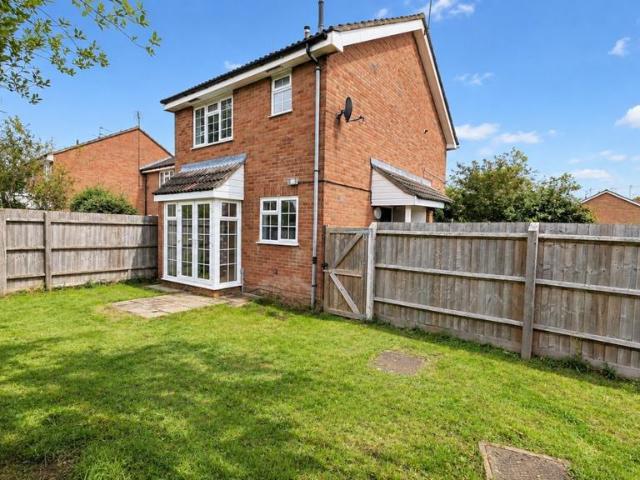 1 bedroom cluster house for sale