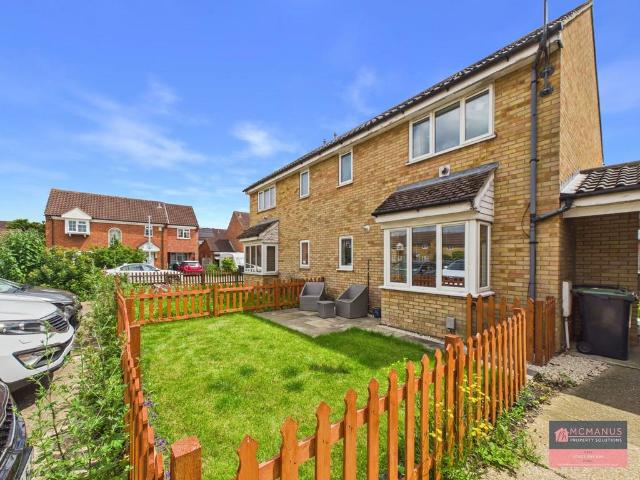 1 bedroom cluster house for sale