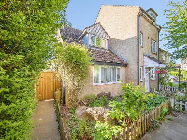 1 bedroom end of terrace house for sale